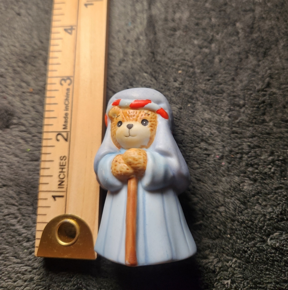 Vintage 1987 Enesco Lucy and Me Lucy Rigg Nativity bear 2.5 Inches